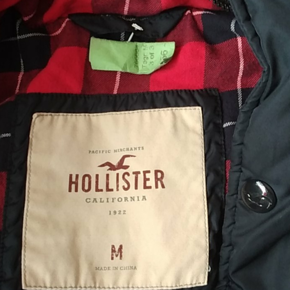 HOLLISTER HOODED VEST! - Picture 2 of 7